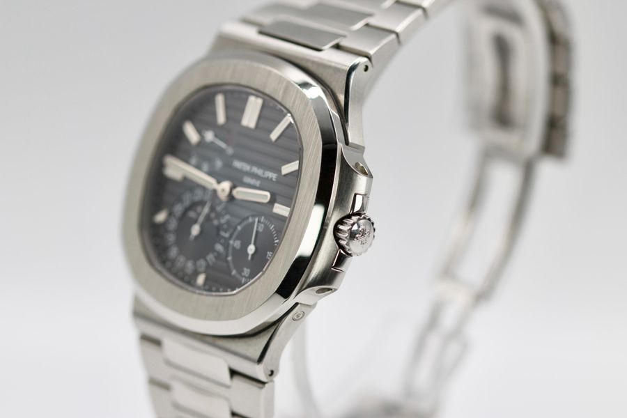 Patek Philippe Nautilus 5712/1A-001